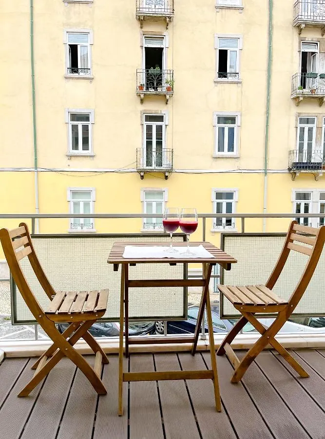 Апартаменты Flh Marques Pombal Flat With Balcony Лиссабон