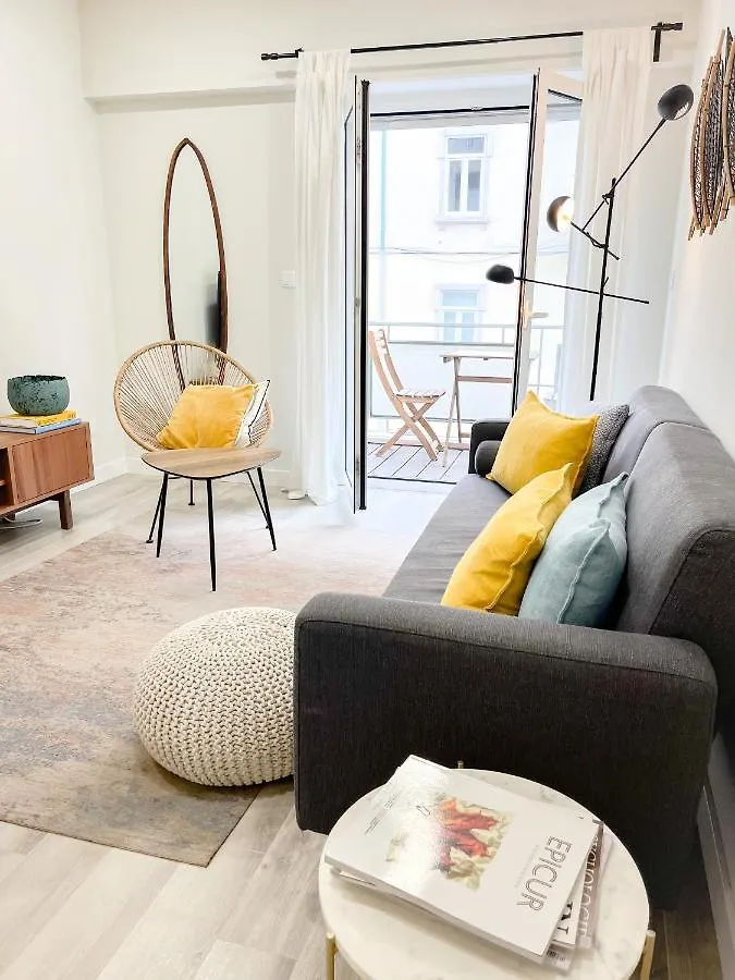 Апартаменты Flh Marques Pombal Flat With Balcony Лиссабон
