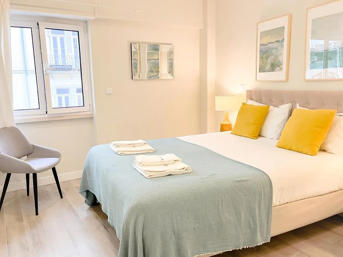 Апартаменты Flh Marques Pombal Flat With Balcony Лиссабон